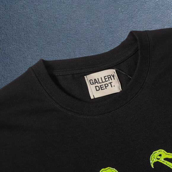 Gallery Dept Men's Black Short Sleeve T-Shirt - Picture 4 of 4